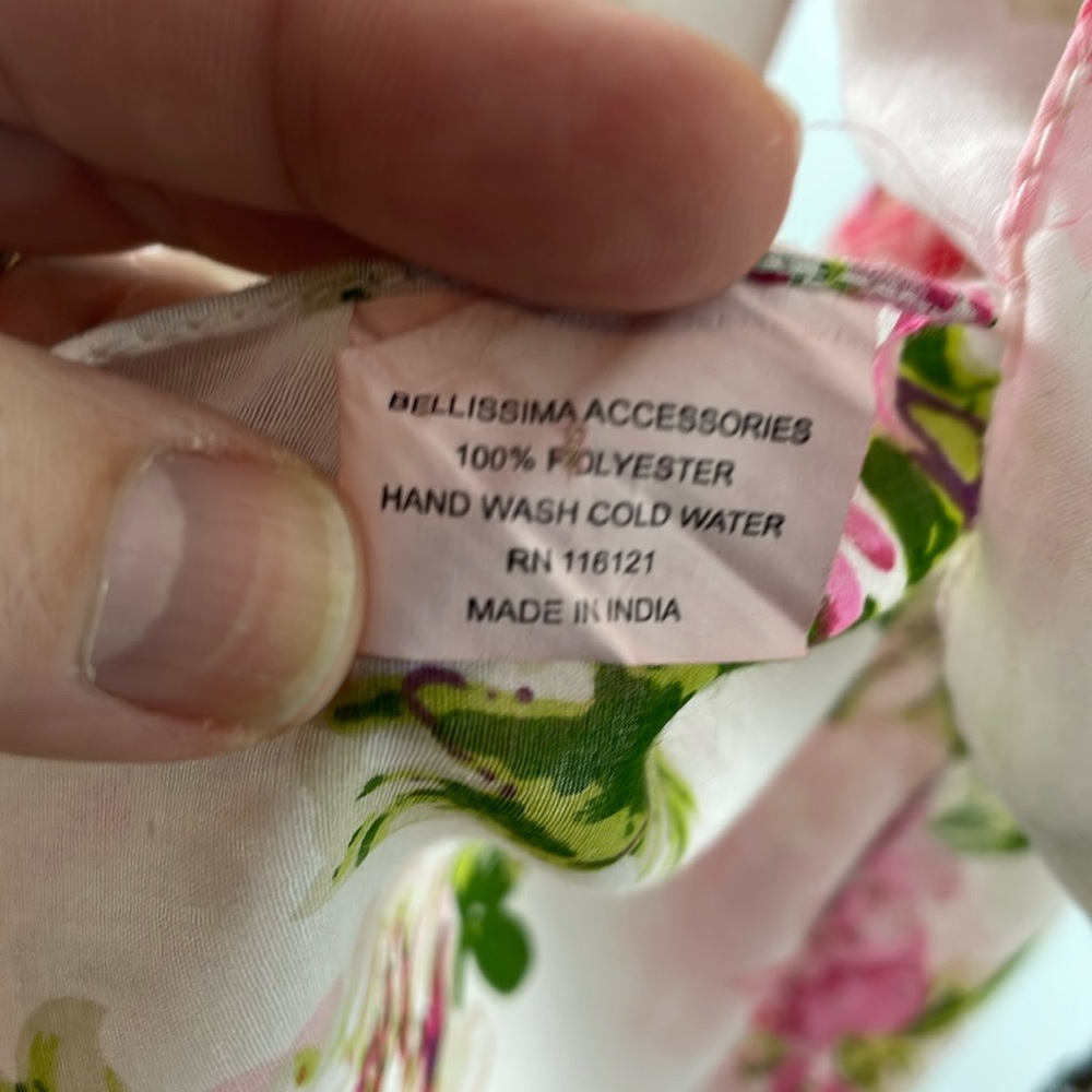 Vintage Polyester Rose Pattern Scarf - image 4